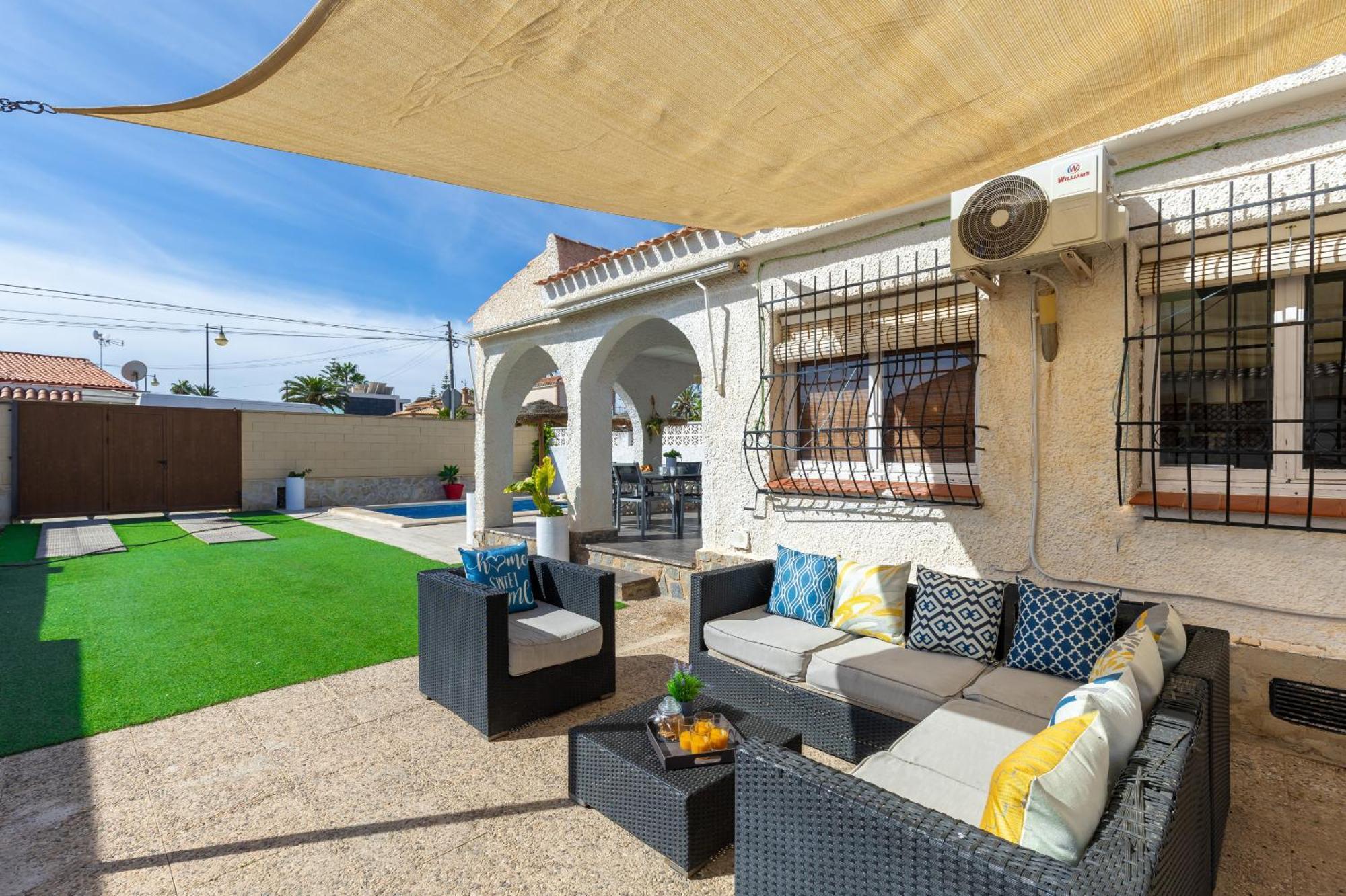 Villa Fidalsa Relax Pool & Bbq à Torrevieja Extérieur photo